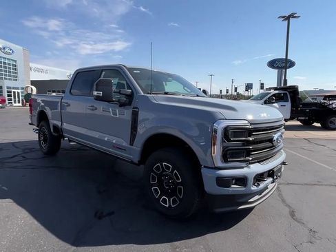 Used 2025 Ford F350 Platinum image 9
