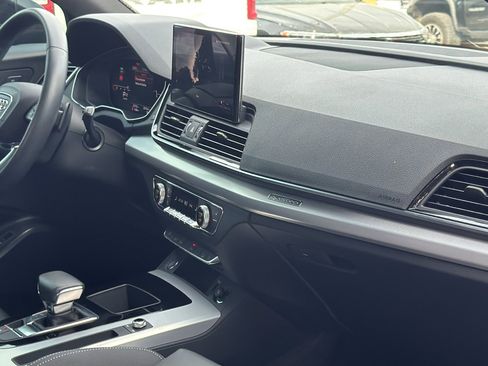 Certified 2024 Audi Q5 2.0T Premium image 29