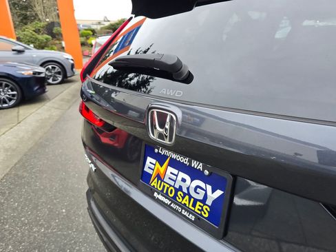 Used 2025 Honda CR-V EX image 16