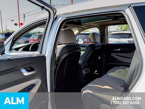 Used 2023 Hyundai Santa Fe SEL Premium image 17