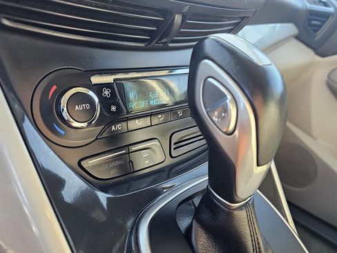 Used 2015 Ford C-MAX SEL image 18