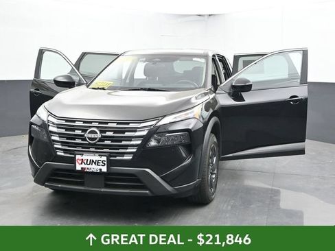 Used 2025 Nissan Rogue SV AWD/4WD image 53