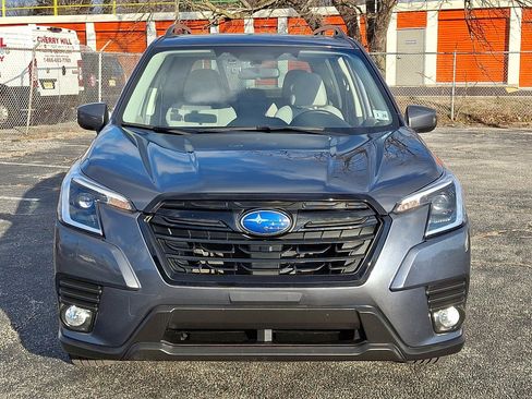 Used 2023 Subaru Forester Premium image 8