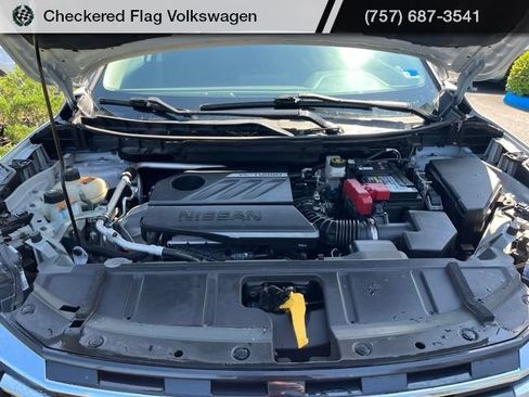 Used 2024 Nissan Rogue SV FWD image 22