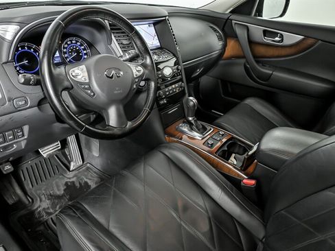 Used 2014 INFINITI QX70 AWD w/ Premium Package image 19
