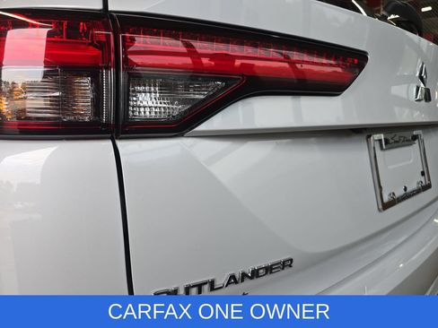 Used 2023 Mitsubishi Outlander 4WD Plug-In Hybrid image 33