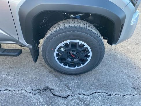 New 2026 Toyota Tacoma TRD Off-Road image 20