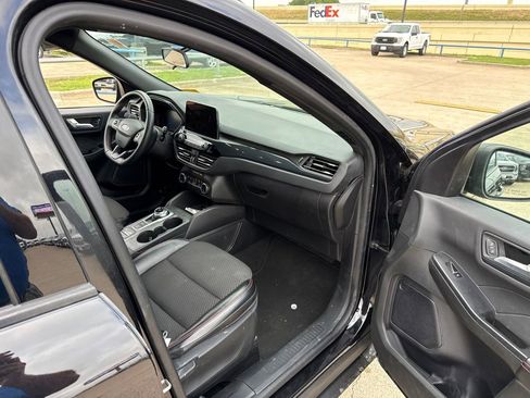 Used 2024 Ford Escape ST-Line FWD image 15