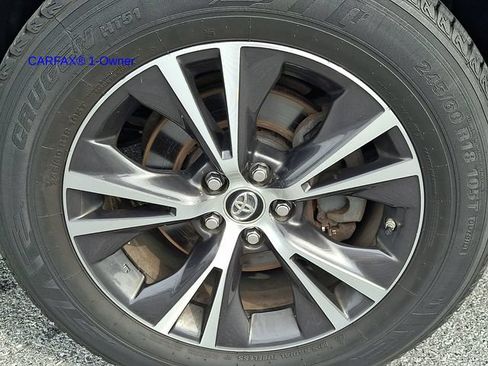 Used 2016 Toyota Highlander XLE AWD/4WD image 9