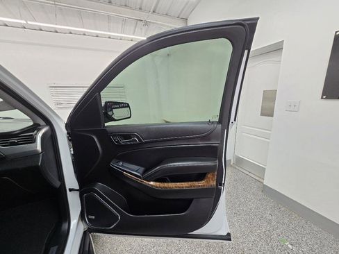 Used 2017 Chevrolet Tahoe Premier RWD image 31