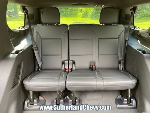 Used 2025 GMC Yukon Denali AWD/4WD image 45