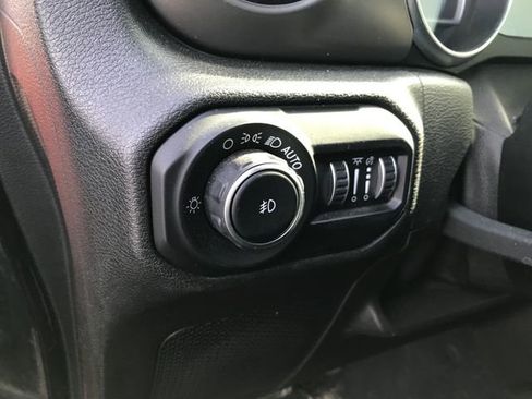 Used 2019 Jeep Wrangler Unlimited Sport S image 7