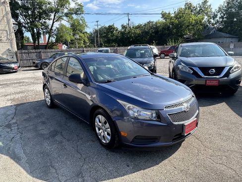 Used 2014 Chevrolet Cruze LS FWD image 14