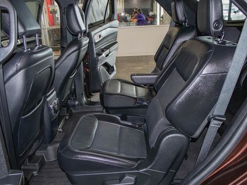 Used 2020 Ford Explorer Limited RWD image 14