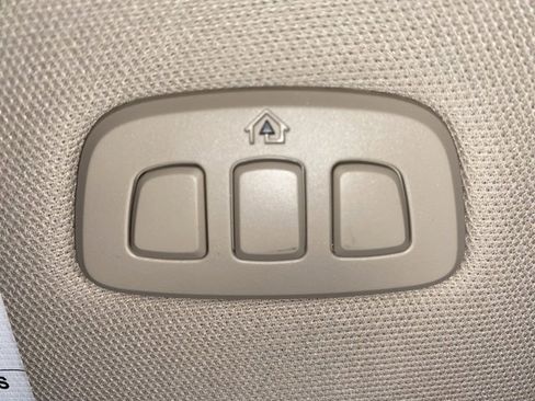 Used 2023 Ford Explorer Platinum w/ Technology Package image 16