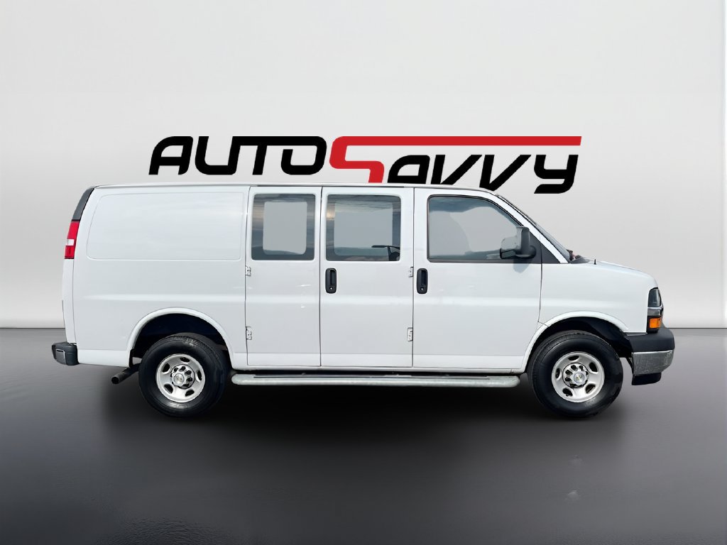 Used 2023 Chevrolet Express 2500 w/ Driver Convenience Package RWD image 8