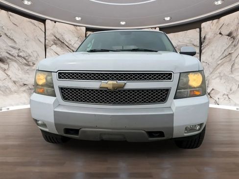 Used 2007 Chevrolet Avalanche LT w/ LT Preferred Equipment Group image 2
