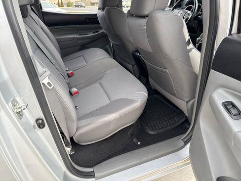 Used 2012 Toyota Tacoma PreRunner w/ TRD Off-Road Pkg image 25