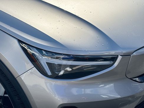 Used 2024 Volvo XC40 Recharge Plus w/ Protection Package Premier image 34