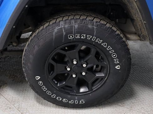 Used 2022 Jeep Gladiator Willys image 21