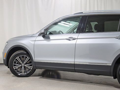 Used 2019 Volkswagen Tiguan SEL w/ 3rd Row Seat Package image 11