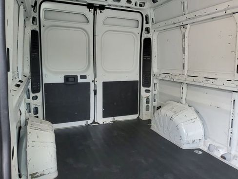 Used 2023 RAM ProMaster 2500 FWD image 10