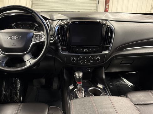 Used 2023 Chevrolet Traverse RS image 12