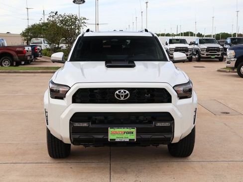 Used 2025 Toyota 4Runner TRD Sport Premium w/ Tow Technology Package AWD/4WD image 2