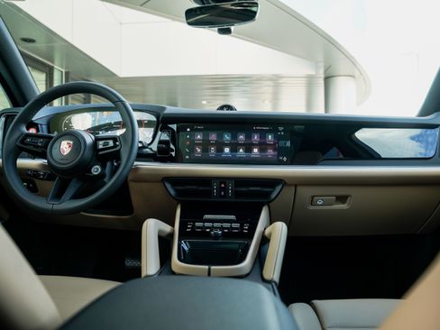 New 2026 Porsche Cayenne E-Hybrid image 24