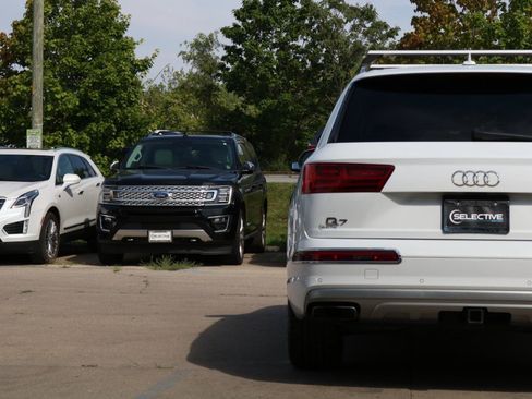 Used 2018 Audi Q7 3.0T Prestige AWD/4WD image 10