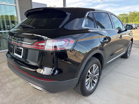 Used 2023 Lincoln Nautilus Reserve AWD/4WD image 8
