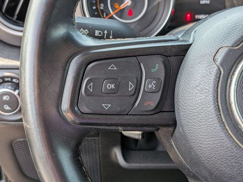Used 2022 Jeep Gladiator Sport AWD/4WD image 17