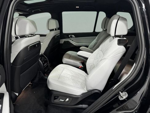 New 2026 BMW X7 xDrive40i image 9