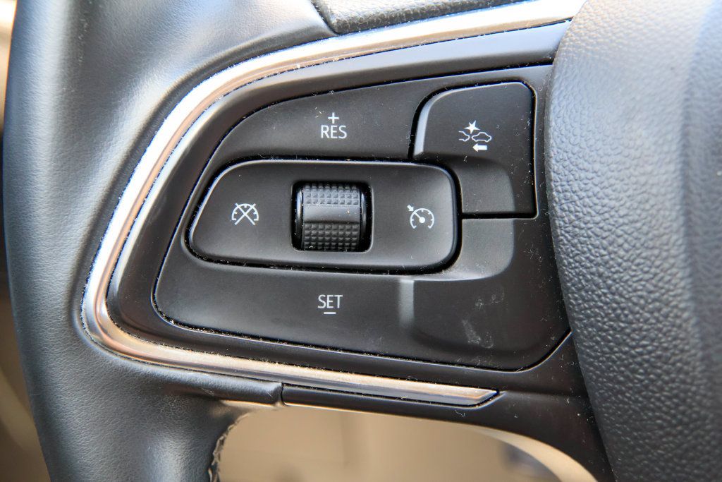 Used 2025 Buick Encore GX Preferred FWD image 12