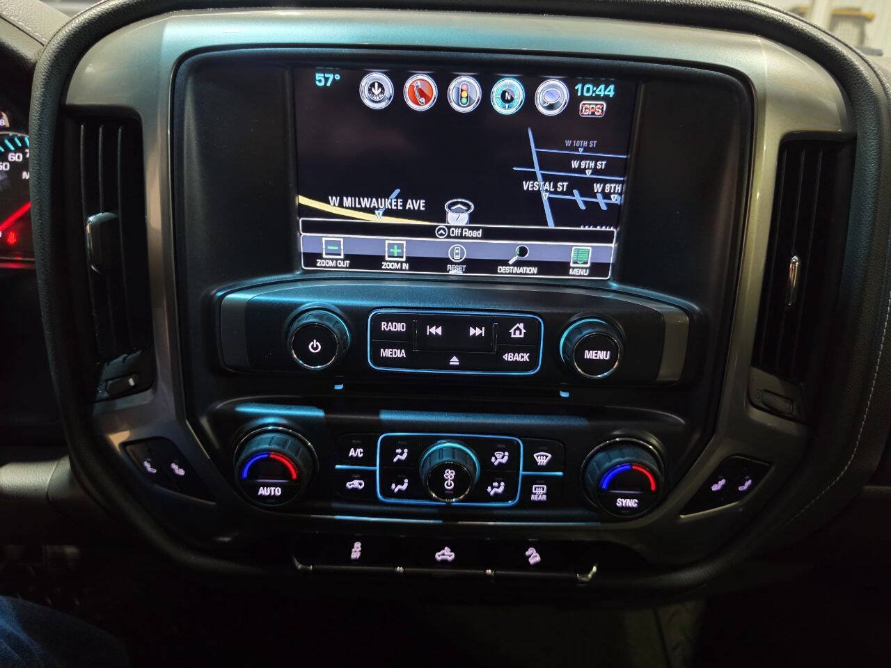 Used 2017 Chevrolet Silverado 1500 LTZ Z71 AWD/4WD image 47