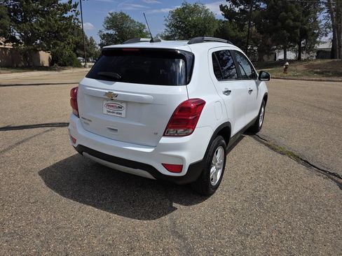 Used 2018 Chevrolet Trax LT w/ LT Convenience Package AWD/4WD image 7