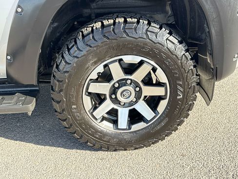 Used 2022 Toyota 4Runner TRD Off-Road Premium image 7