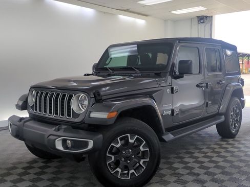 Used 2024 Jeep Wrangler Unlimited Sahara w/ Technology Group AWD/4WD image 1