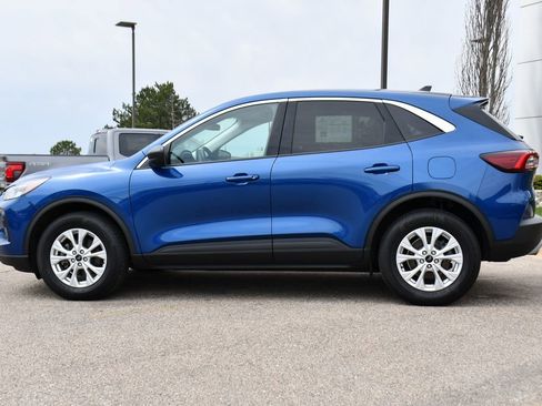 Used 2023 Ford Escape Active image 3