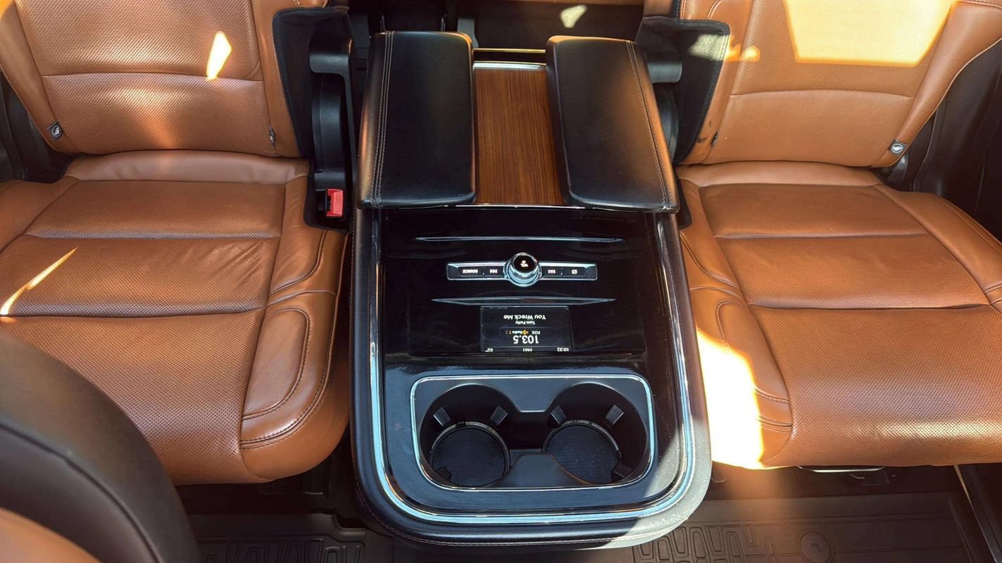 Used 2019 Lincoln Navigator Reserve w/ Cargo Package AWD/4WD image 17