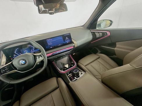 Used 2025 BMW X3 xDrive30i w/ Convenience Package AWD/4WD image 26