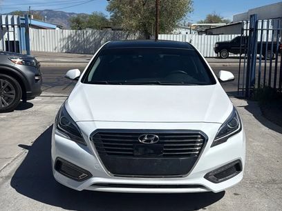 Used 2017 Hyundai Sonata Limited w/ Ultimate Package 02