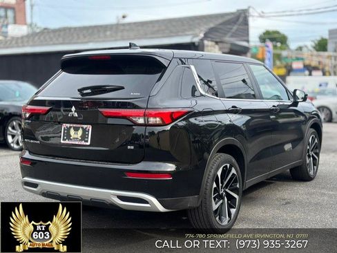 Used 2024 Mitsubishi Outlander AWD image 6