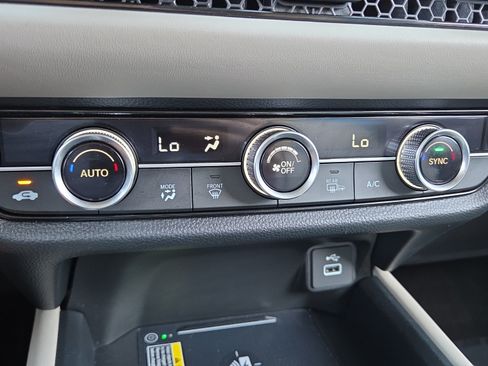 Certified 2023 Honda HR-V EX-L image 29