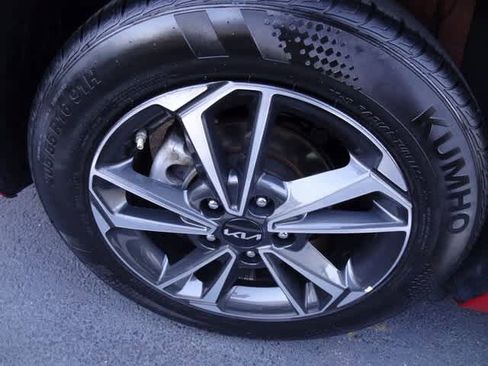 Used 2024 Kia Forte LXS image 14