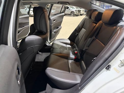 Used 2017 Acura ILX FWD image 17
