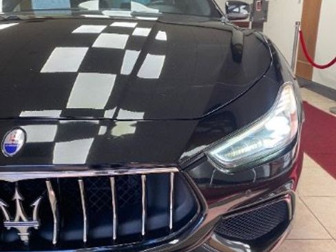 Used 2019 Maserati Ghibli S GranSport image 10