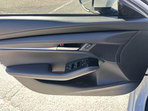 Used 2024 MAZDA MAZDA3 s image 25