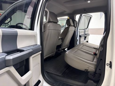 Used 2022 Ford F250 XL w/ STX Appearance Package RWD image 32