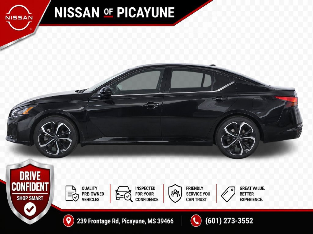 Used 2024 Nissan Altima 2.5 SR w/ SR Premium Package FWD image 8